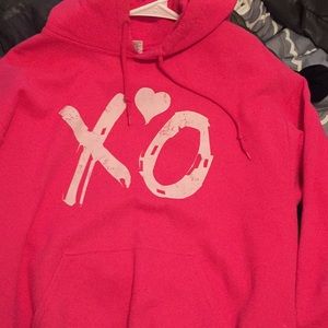 Pink XO The Weeknd pull over